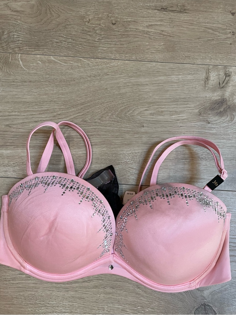 Victoria’s Secret - Light Pink Push Up Bra with Gemstone Detail - 34D - NWT FLAW